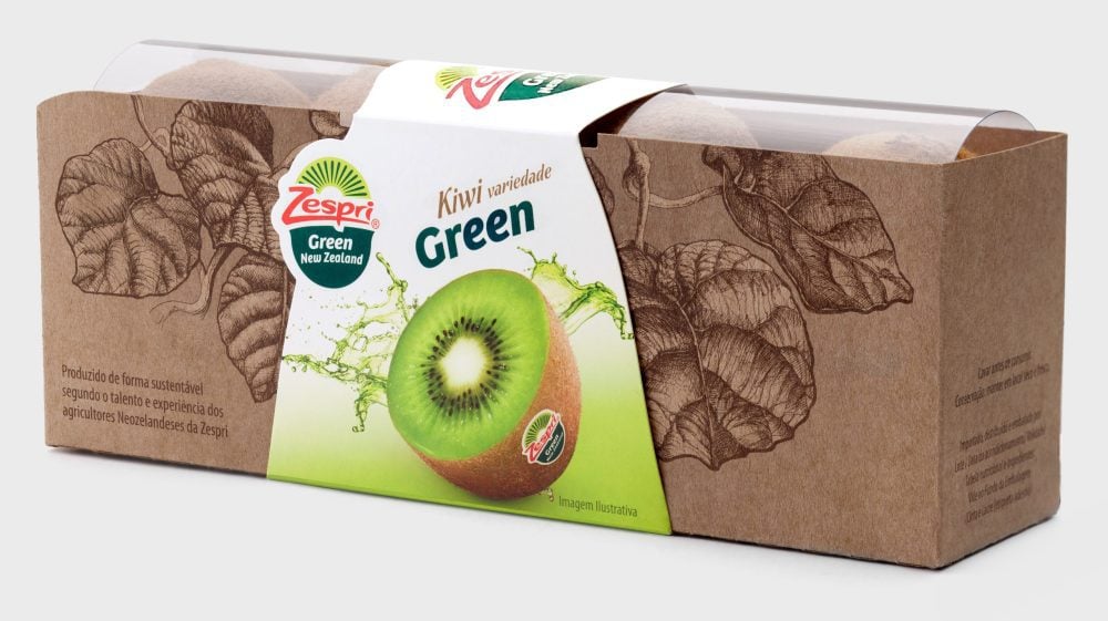 Packaging for Zespri (green) in Brazil | By Brandium Packaging made of kraft paper with a printed hand drawn illustration, a pvc film and a withe paper strap with Zespri logo and standard visual codes